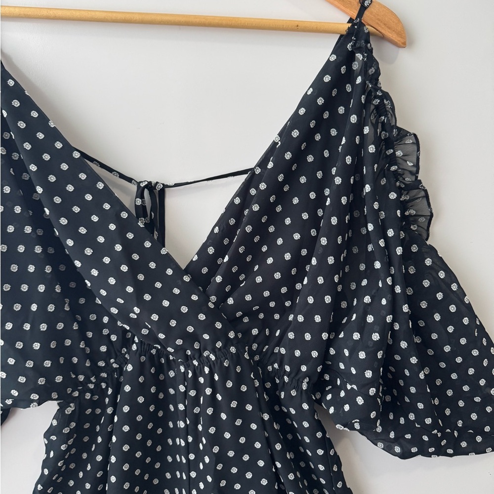 Lovers + Friends Malia Romper Chic Black Polka Dot Off-Shoulder Size XS - Picture 5 of 7